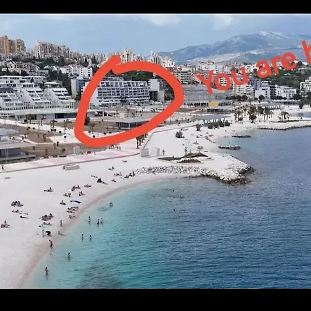 Znjan Beachfront Balcony 2plus2 Sea View דירה *
