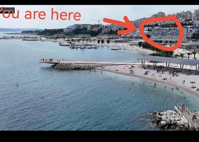 Znjan Beachfront Balcony 2plus2 Sea View Appartement Split