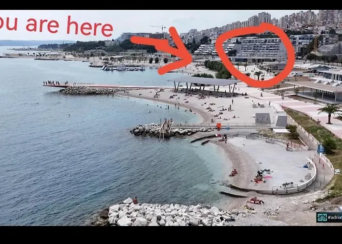 Appartement Znjan Beachfront Balcony 2plus2 Sea View