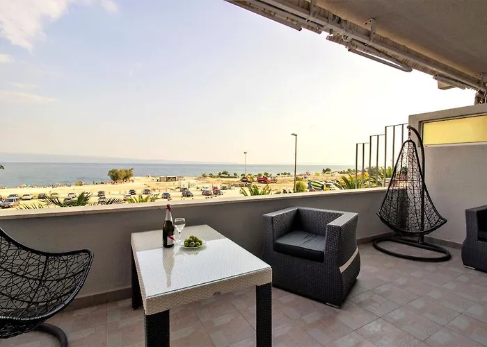 Appartement Znjan Beachfront Balcony 2plus2 Sea View Split