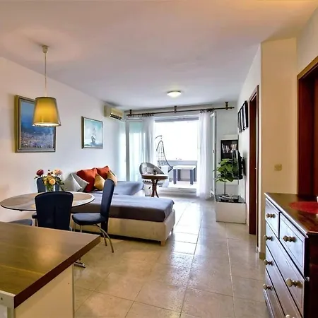 Apartman Znjan Beachfront Balcony 2plus2 Sea View *