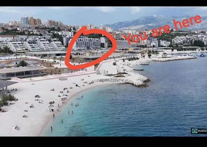 Znjan Beachfront Balcony 2plus2 Sea View Appartamento *