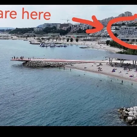 Znjan Beachfront Balcony 2plus2 Sea View Apartamento Split